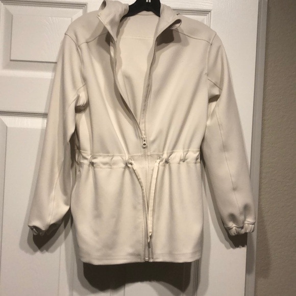 lululemon athletica Jackets & Blazers - Lululemon hooded jacket